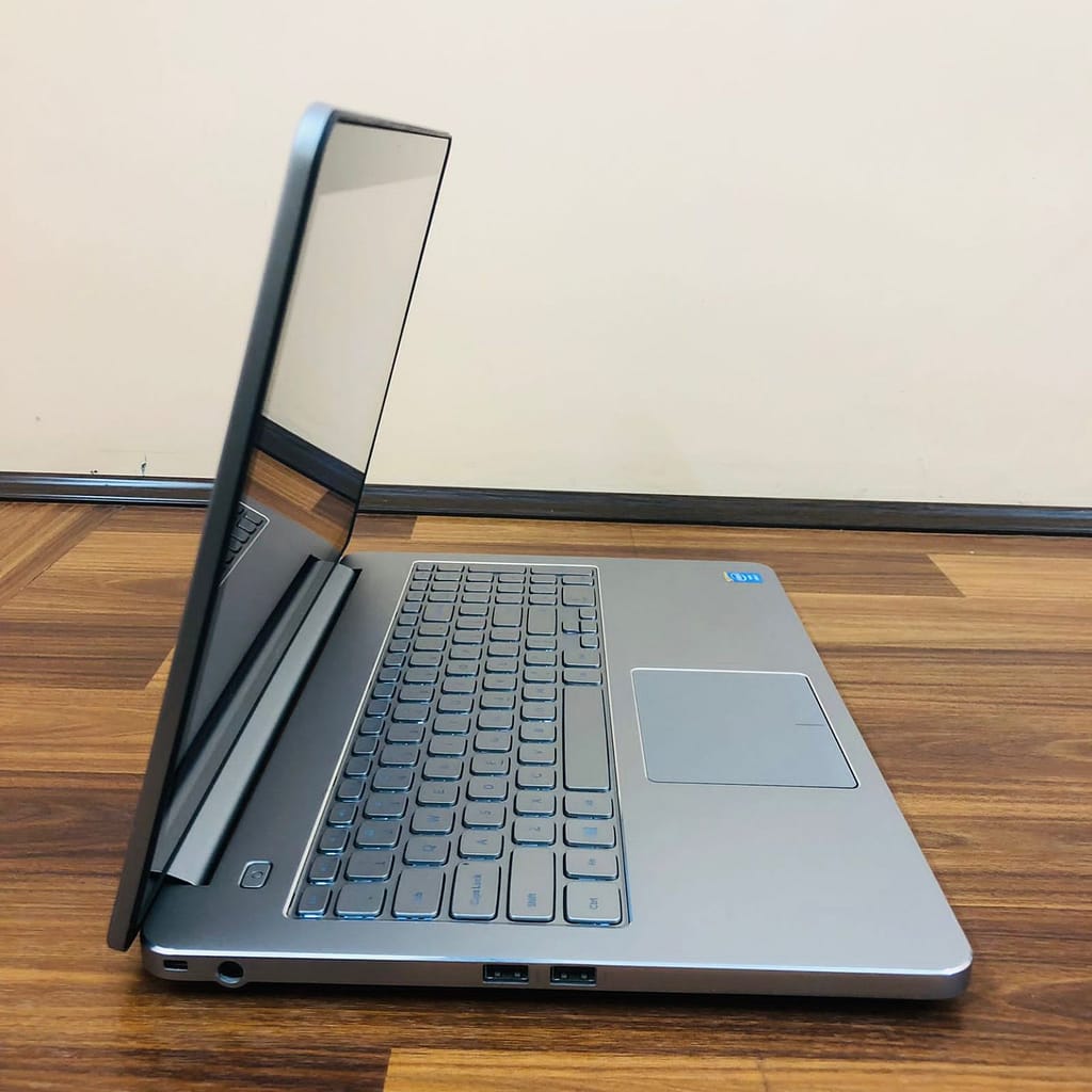 Dell Inspiron 7537 | Core i7 4th Generation | 4gb Ram | 500gb Hard disk | Touch screen